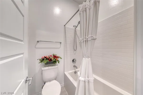 $975,000 | 141 Juliette Pointe Lane, Henderson, NV 89011