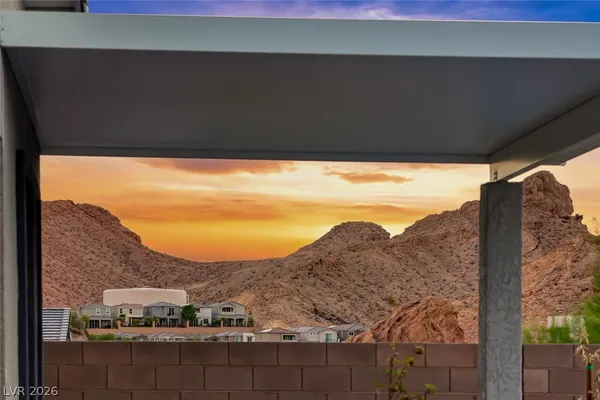 $975,000 | 141 Juliette Pointe Lane, Henderson, NV 89011