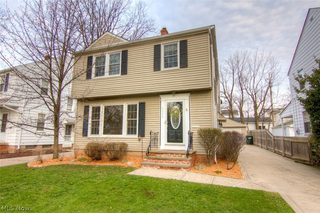 4052 Charlton Road Cleveland, OH 44121 - Photo 1 of 23 Gallery Image 1