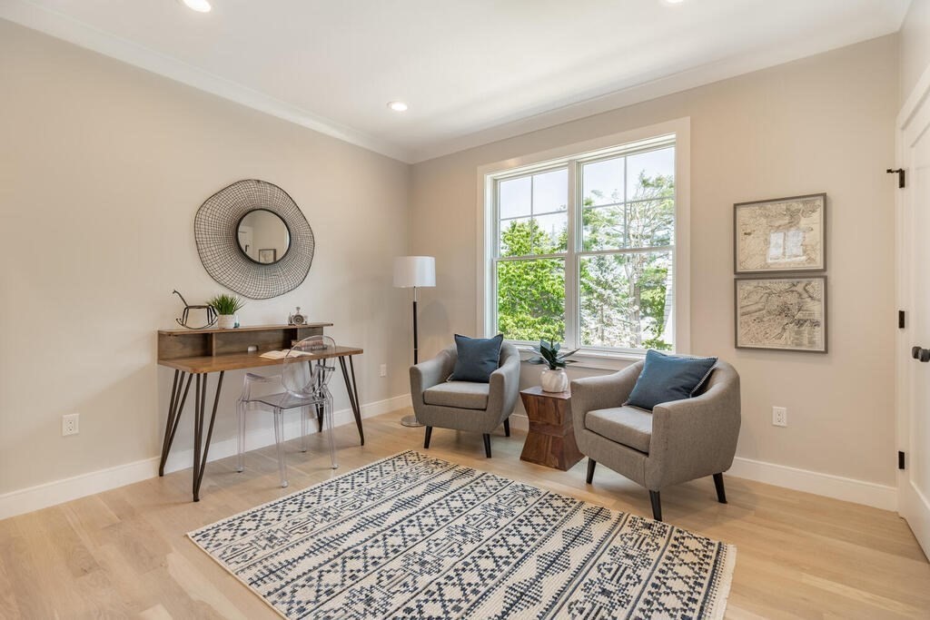 19 Thurston Road Newton, MA 02464 - Photo 3 of 31 Gallery Image 3