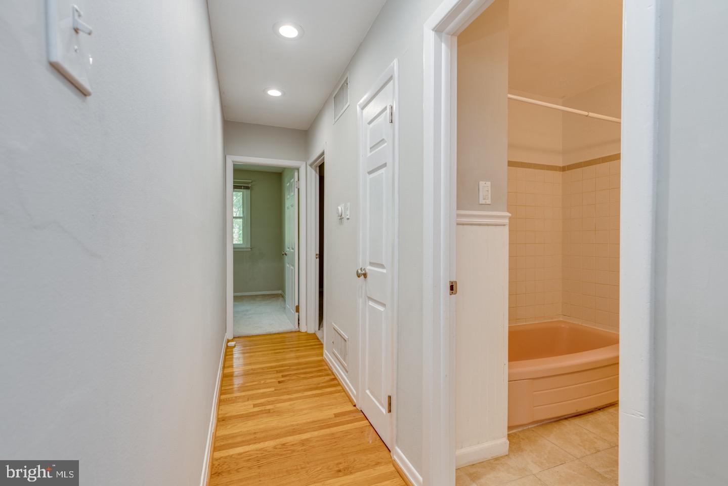 601 Pardee Lane Haddonfield, NJ 08033 - Photo 19 of 37 a view of a bathroom from the hallway