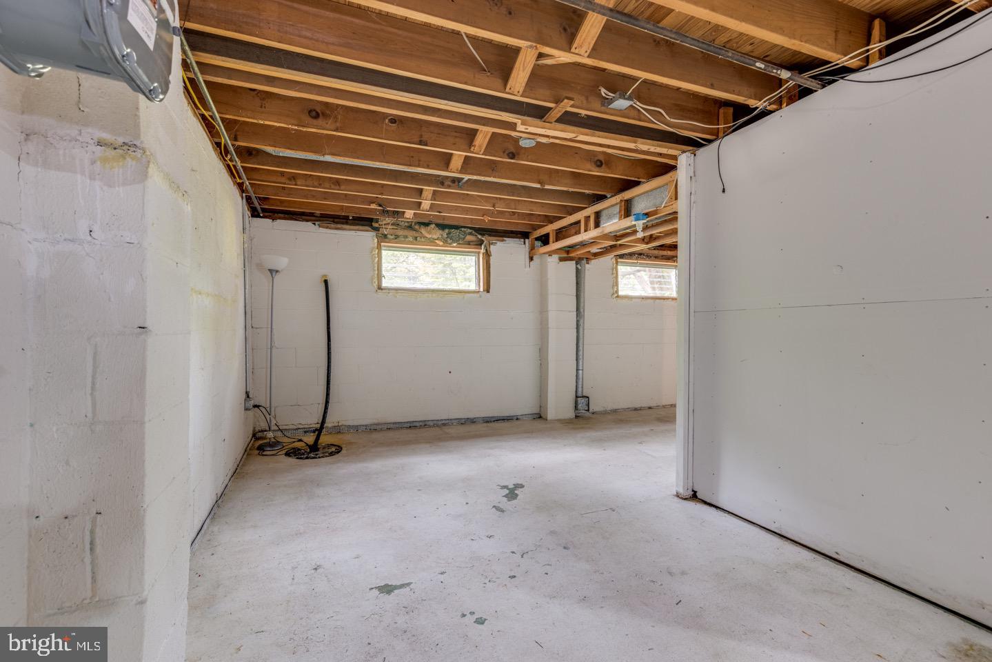 601 Pardee Lane Haddonfield, NJ 08033 - Photo 30 of 37 a view of a room with gym equipment