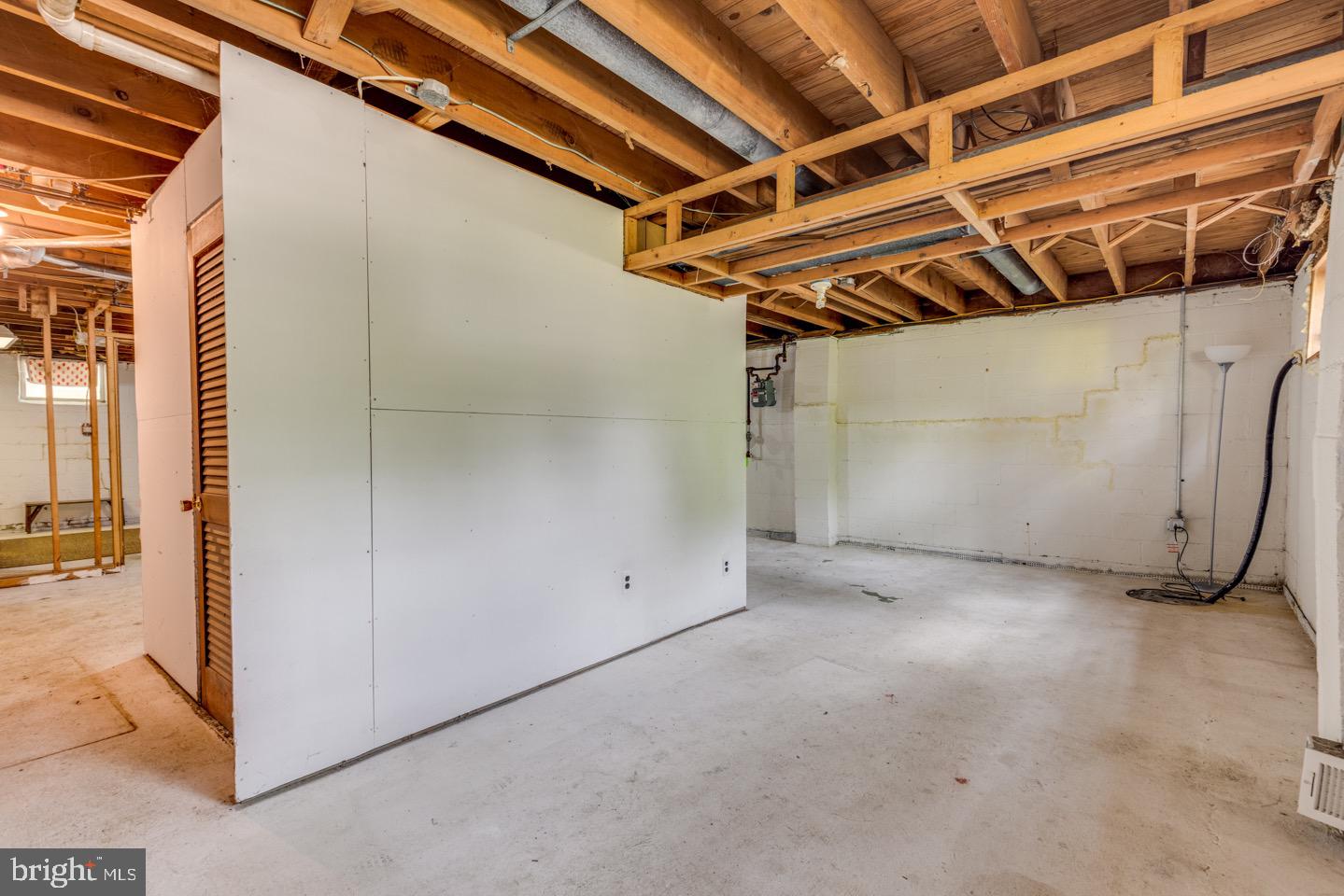 601 Pardee Lane Haddonfield, NJ 08033 - Photo 31 of 37 a view of utility room