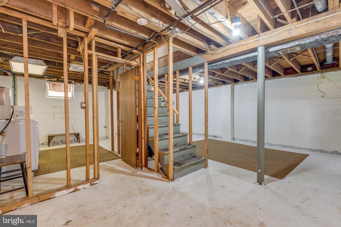 601 Pardee Lane Haddonfield, NJ 08033 - Photo 32 of 37 a view of a room with door