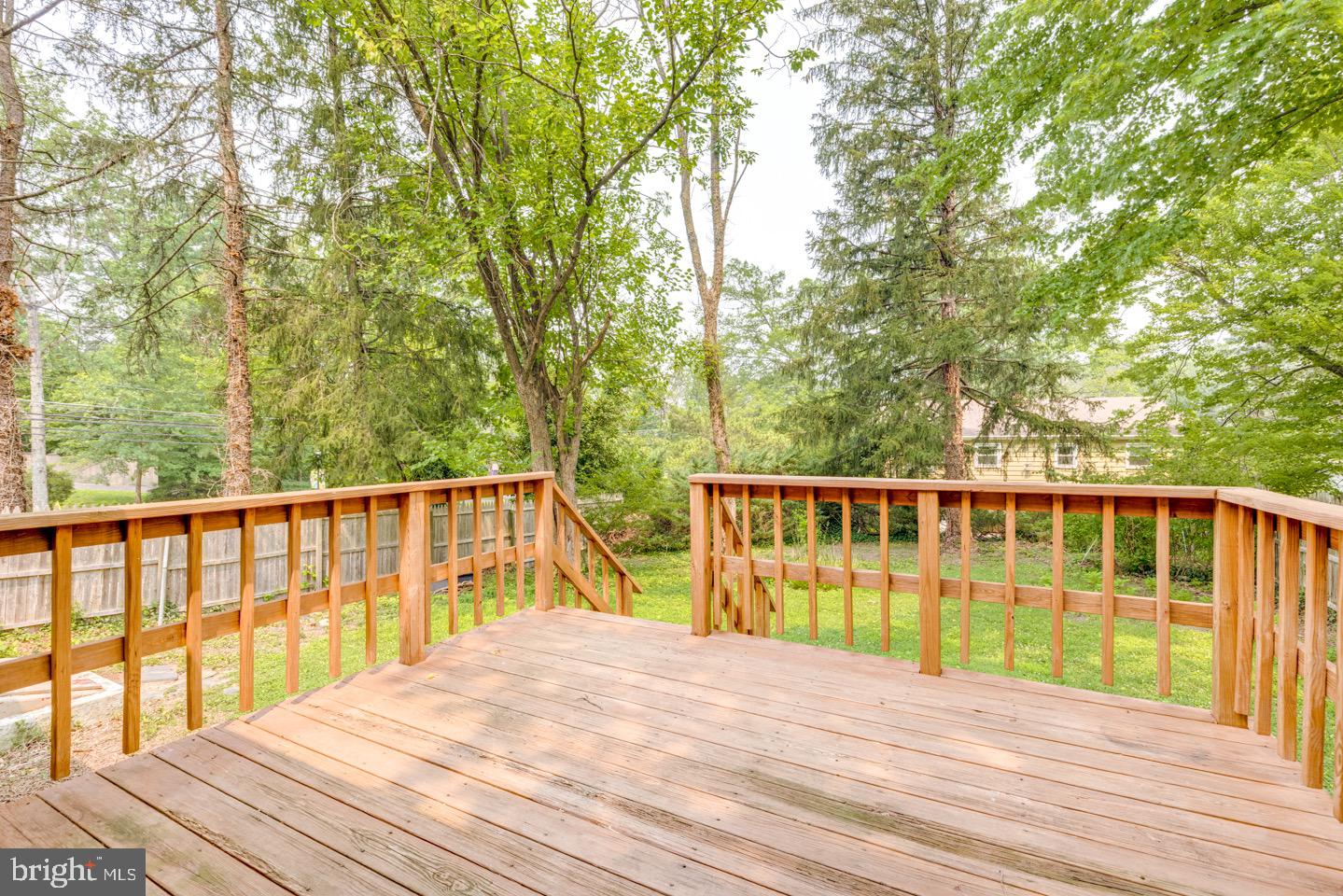 601 Pardee Lane Haddonfield, NJ 08033 - Photo 34 of 37 a view of balcony with wooden floor and fence