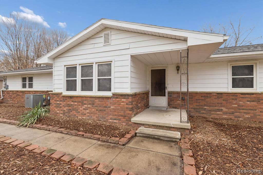 15635 Martinsville Road Belleville, MI 48111 - Photo 7 of 75