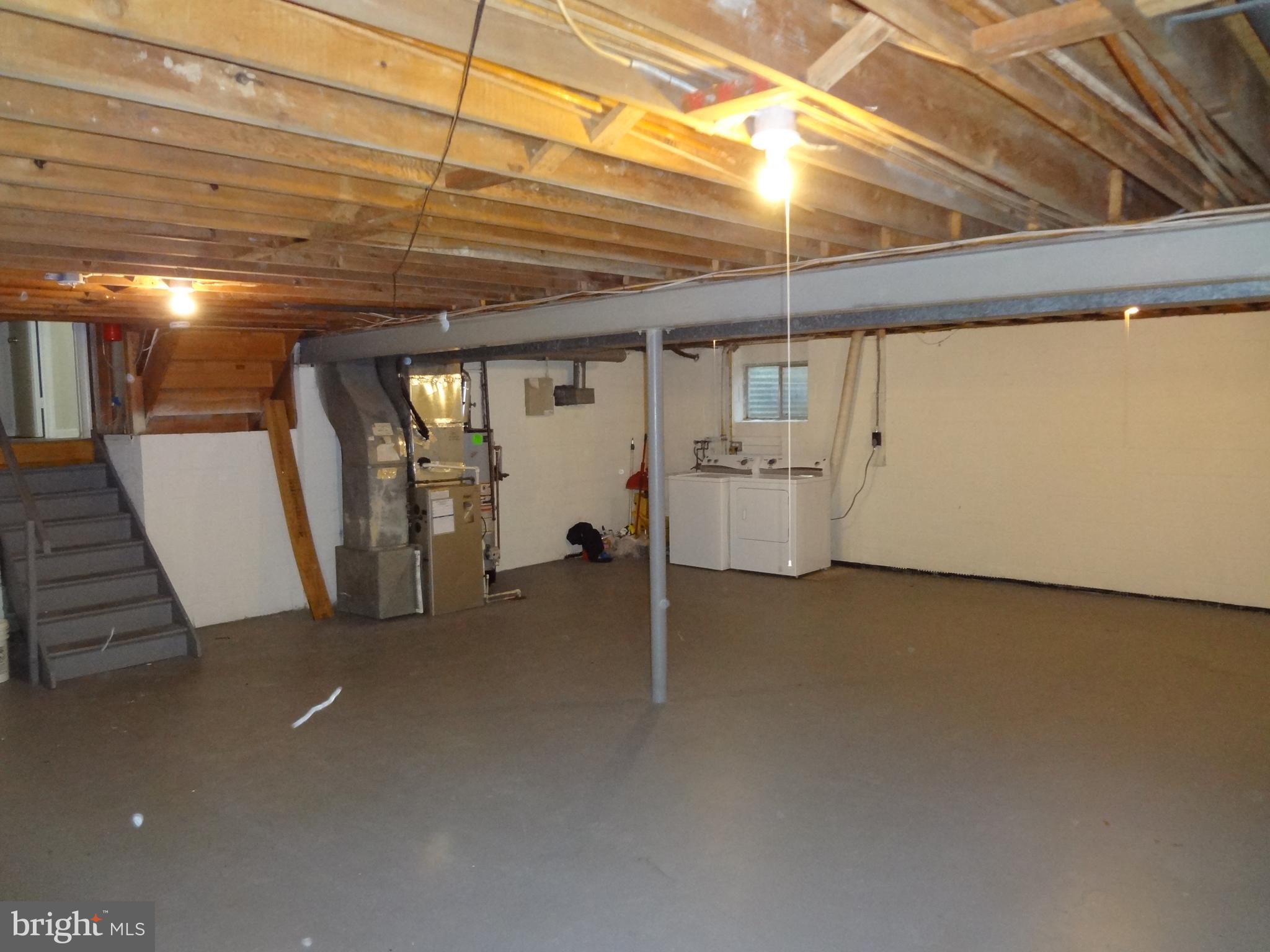 1616 Winding Waye Lane Silver Spring, MD 20902 - Photo 15 of 46 Basement Laundry