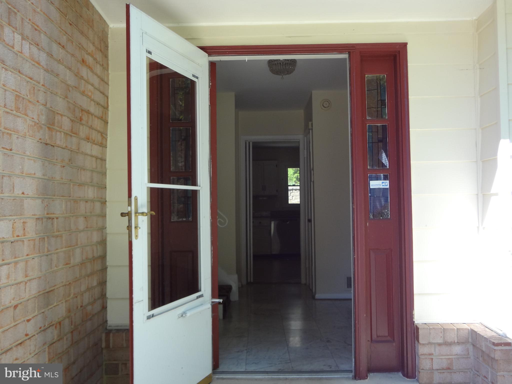 1616 Winding Waye Lane Silver Spring, MD 20902 - Photo 4 of 46 Welcome!!