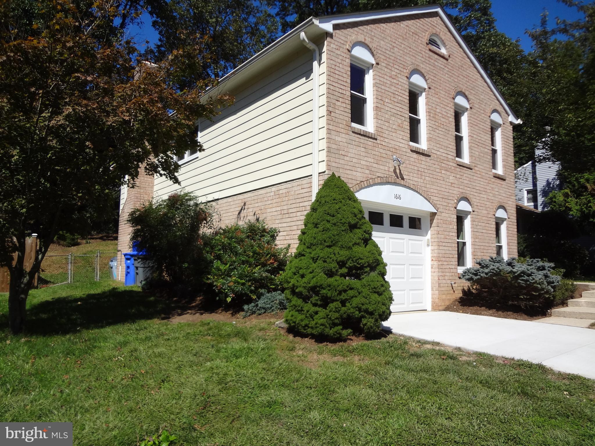 1616 Winding Waye Lane Silver Spring, MD 20902 - Photo 35 of 46 Left Side View