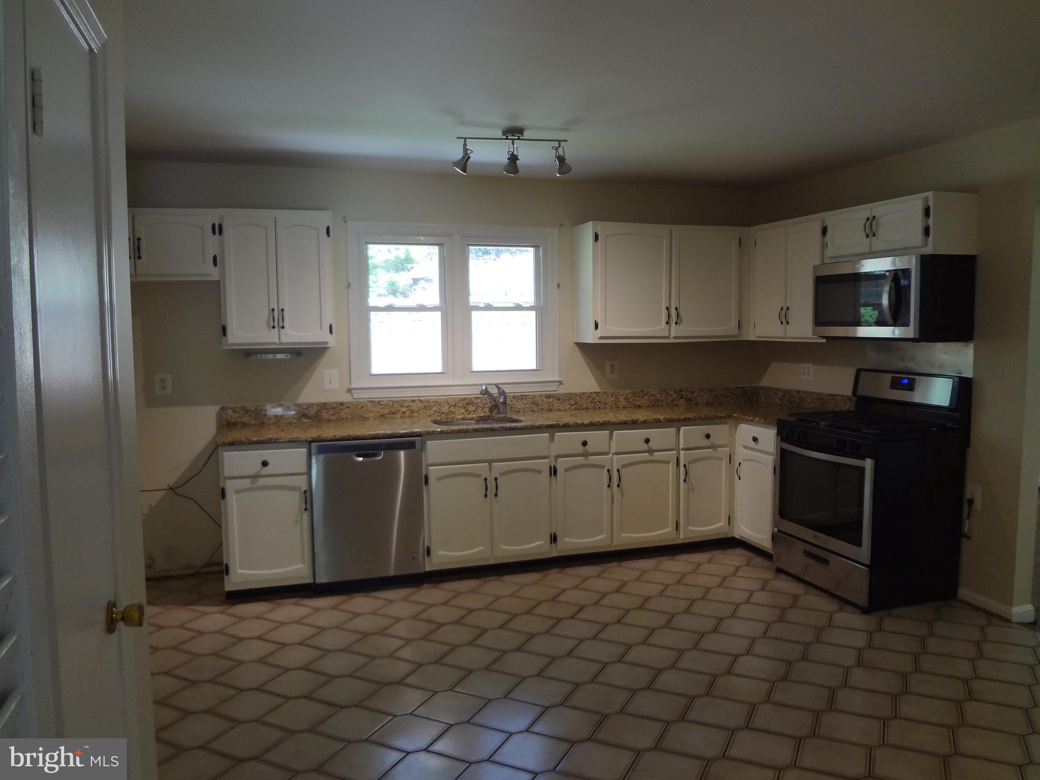 1616 Winding Waye Lane Silver Spring, MD 20902 - Photo 9 of 46 Kitchen with all new Appliances