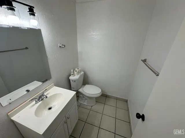 $320,000 | Undisclosed Address, Delano, CA 93215