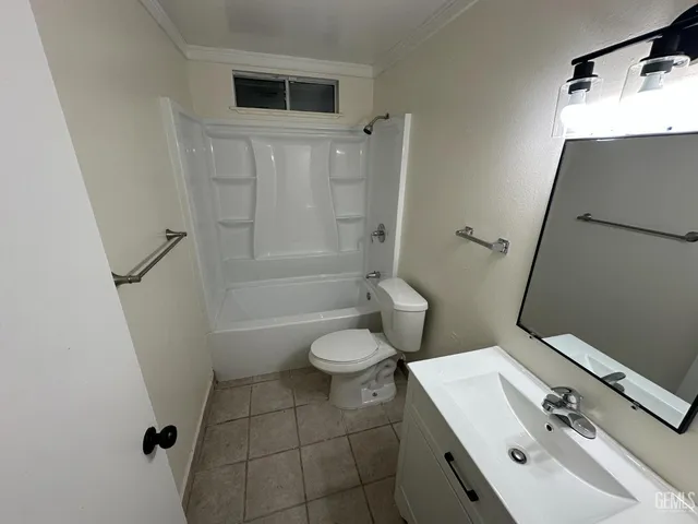 $320,000 | Undisclosed Address, Delano, CA 93215