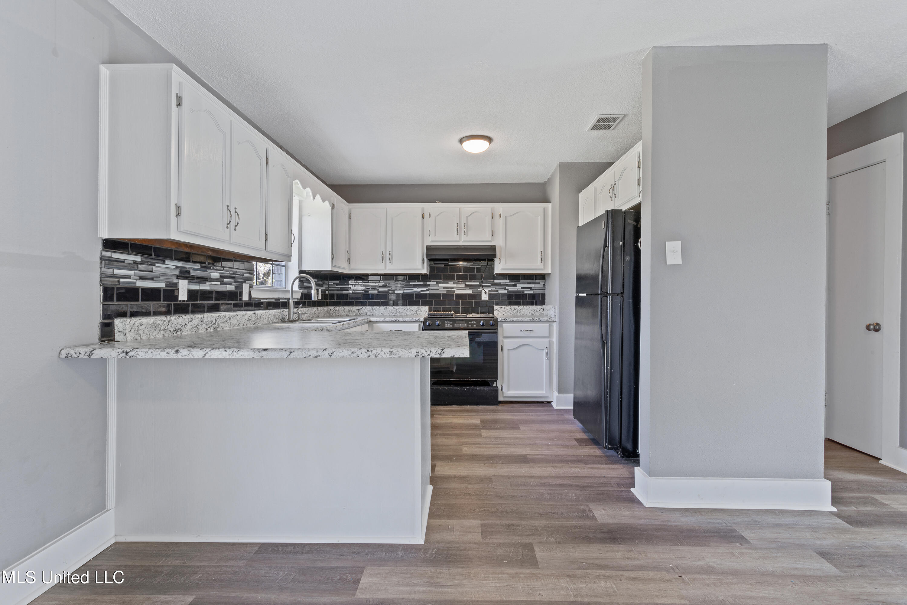 7517 Carter's Road Moss Point, MS 39562 - Photo 7 of 25 007