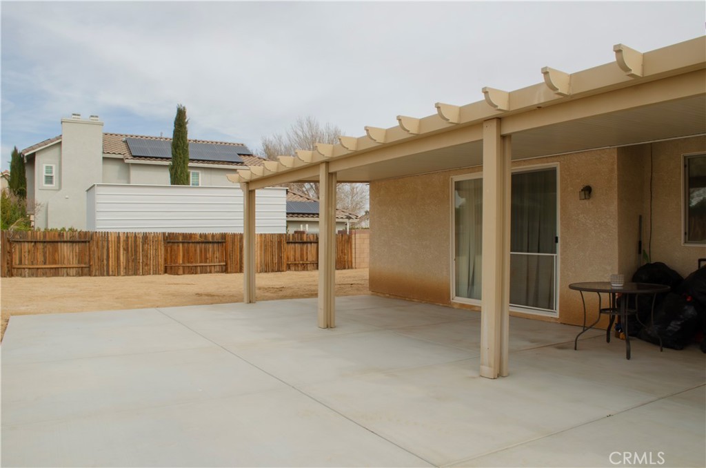 13250 Ivanpah Road Apple Valley, CA 92308 - Photo 2 of 28