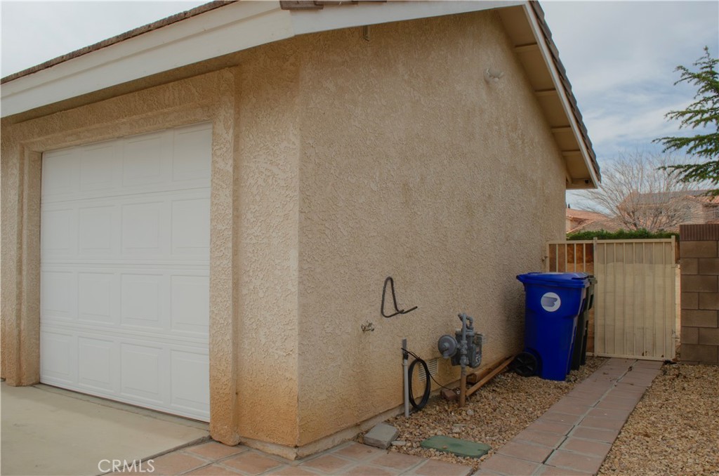 13250 Ivanpah Road Apple Valley, CA 92308 - Photo 28 of 28