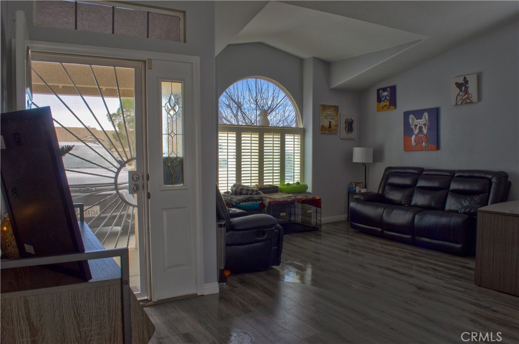 13250 Ivanpah Road Apple Valley, CA 92308 - Photo 8 of 28