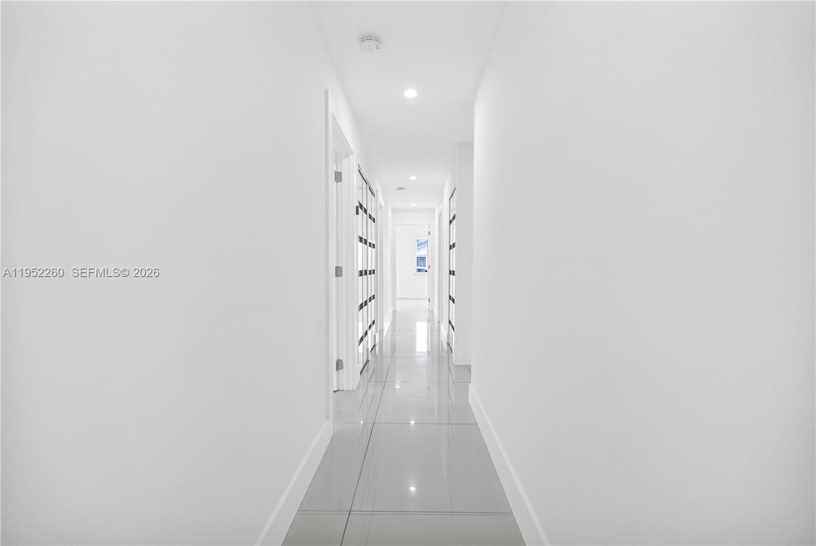 13284 Southwest 39th Street Miami, FL 33175 - Photo 32 of 67 Hallway