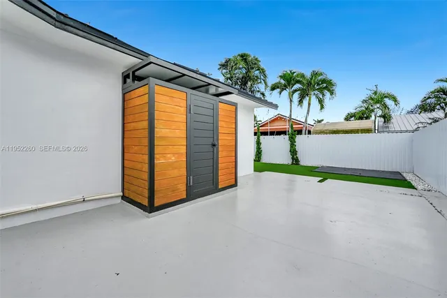$895,000 | 13284 Southwest 39th Street, Miami, FL 33175