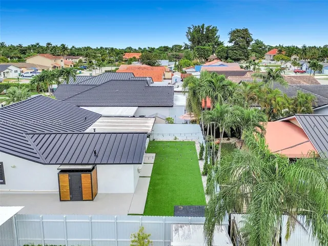 $895,000 | 13284 Southwest 39th Street, Miami, FL 33175