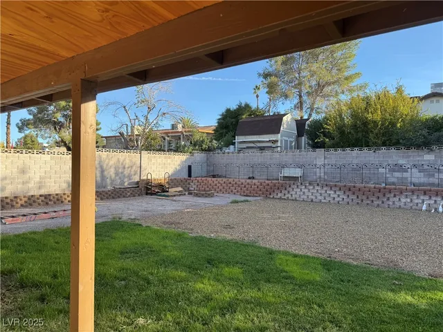 $759,000 | 281 East Kimberly Drive, Henderson, NV 89015