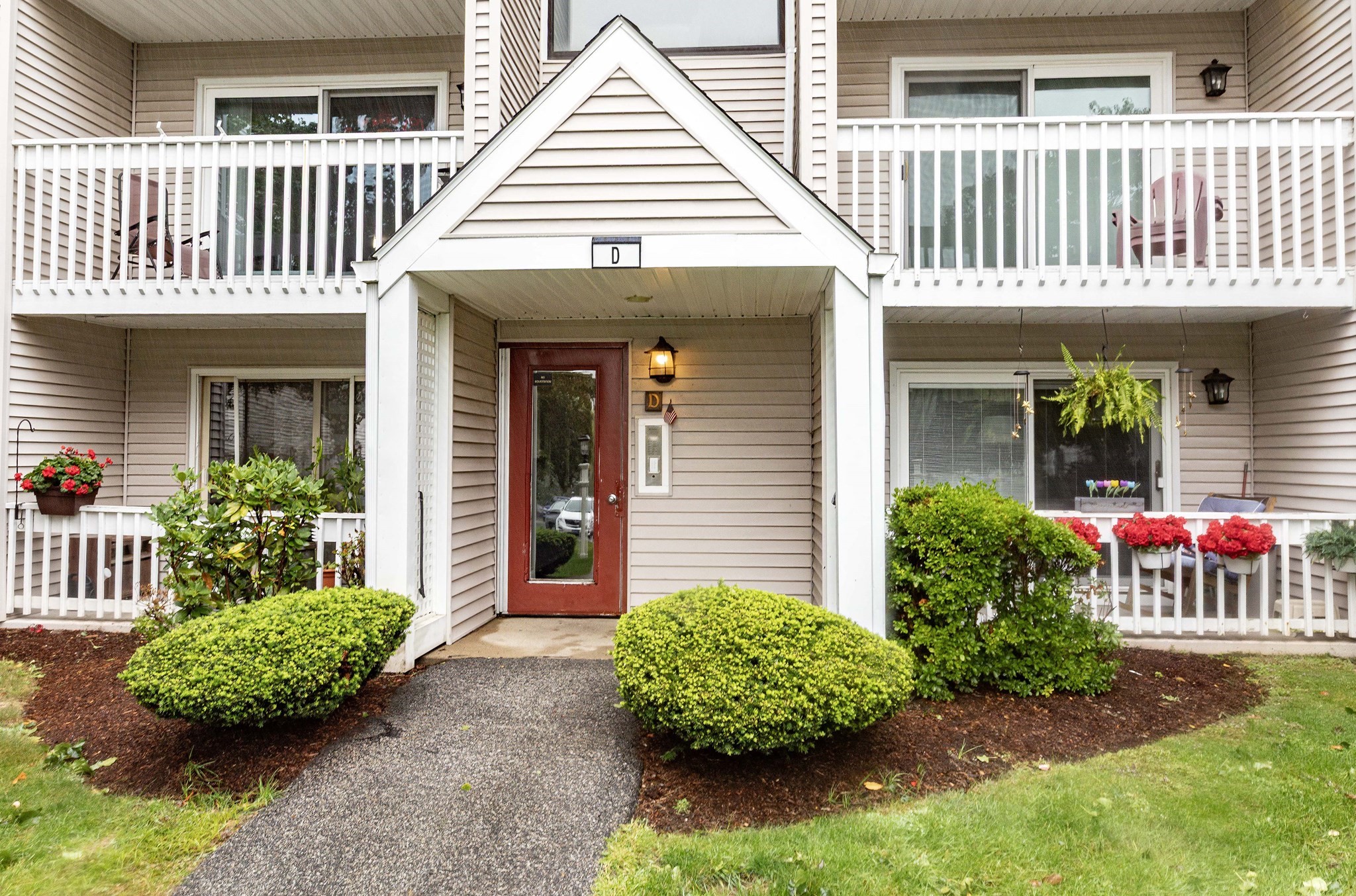 15 Bower Road, Unit D3 Quincy, MA 02169 - Photo 2 of 20 Gallery Image 2