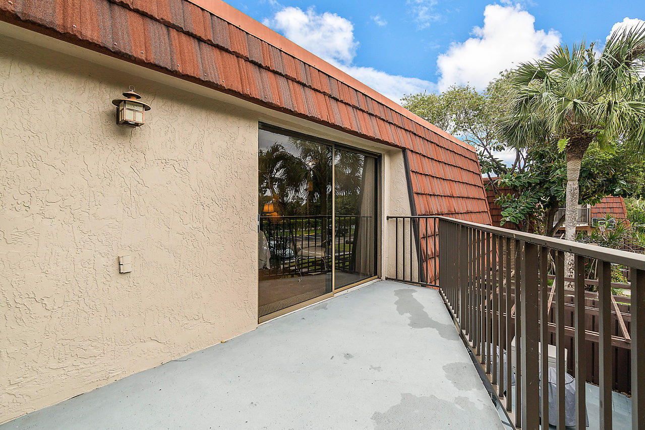 8481 Boca Rio Drive Boca Raton, FL 33433 - Photo 26 of 27 a view of a balcony