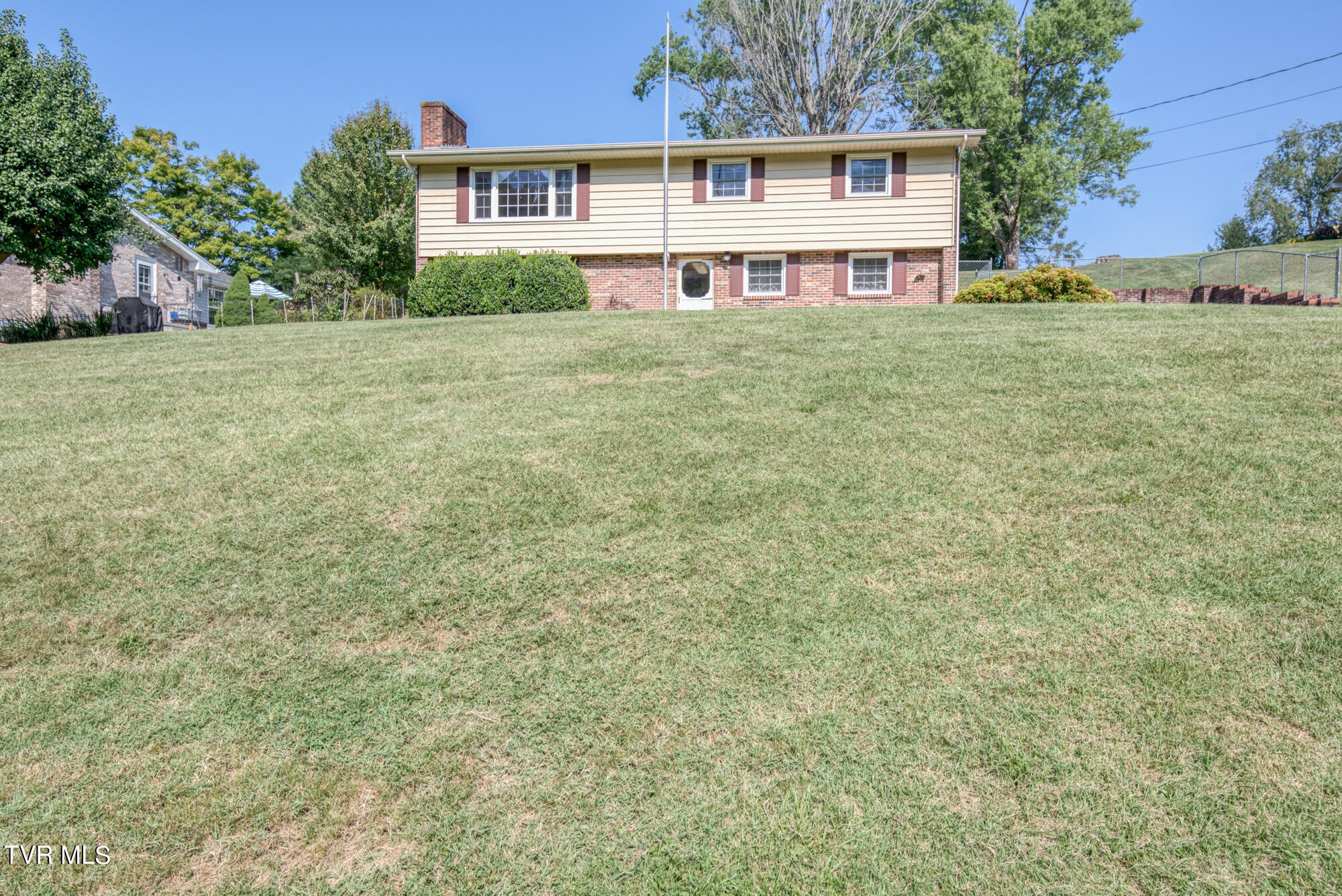 104 Martindale Road Bristol, TN 37620 - Photo 1 of 31 161_3358_2 copy