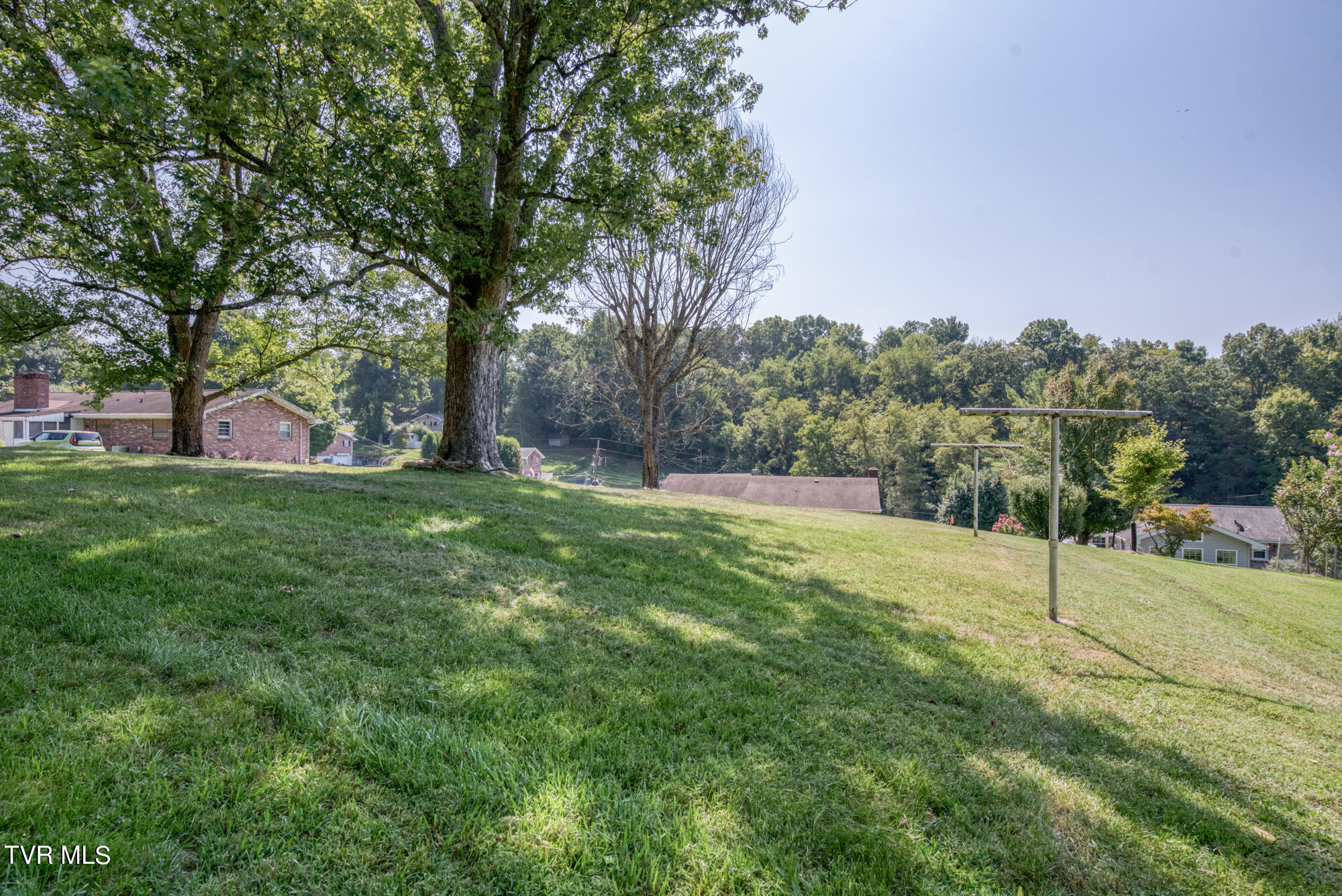 104 Martindale Road Bristol, TN 37620 - Photo 26 of 31 161_3478_26 copy