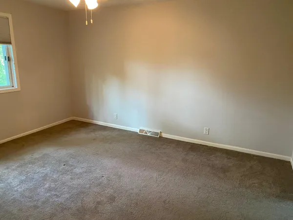 $2,395 | 19120 Emerald Drive, Unit 19120, Brookfield, WI 53045