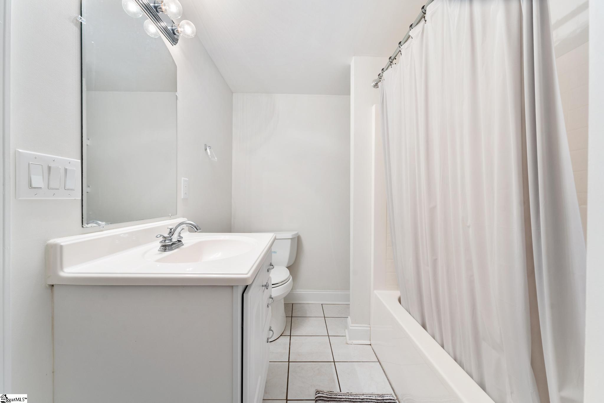 320 Nicklaus Road Westminster, SC 29693 - Photo 39 of 44