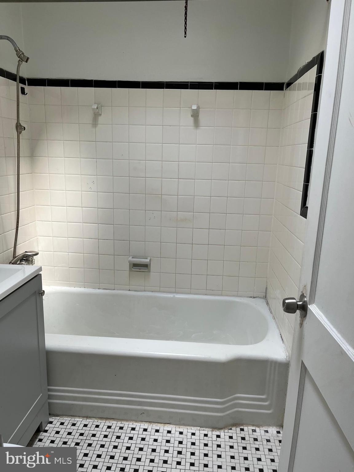 2831 Stevens Street Philadelphia, PA 19149 - Photo 19 of 22 bathroom