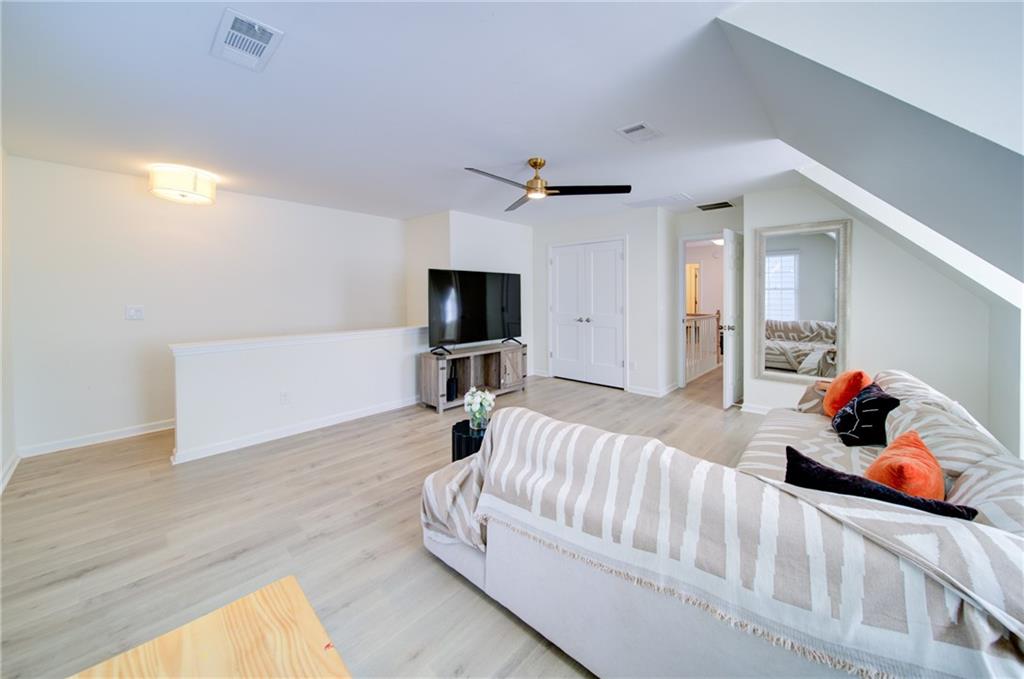 745 Welford Road Northwest Suwanee, GA 30024 - Photo 11 of 24