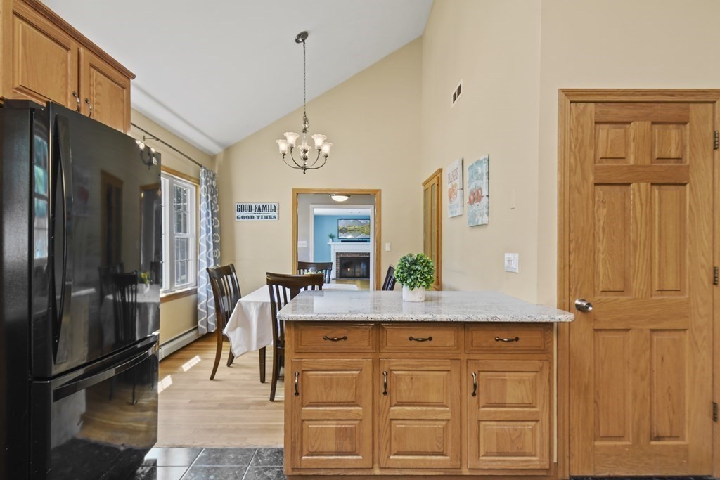 46 Amble Road Chelmsford, MA 01824 - Photo 14 of 38 Gallery Image 14
