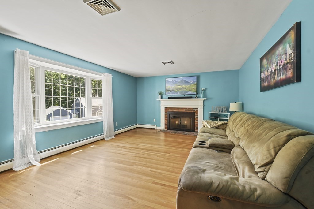 46 Amble Road Chelmsford, MA 01824 - Photo 19 of 38 Gallery Image 19