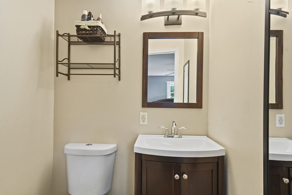 46 Amble Road Chelmsford, MA 01824 - Photo 24 of 38 Gallery Image 24