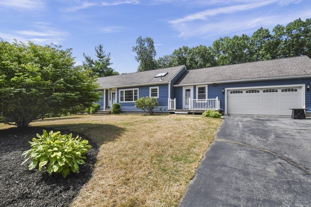 46 Amble Road Chelmsford, MA 01824 - Photo 3 of 38 Gallery Image 3