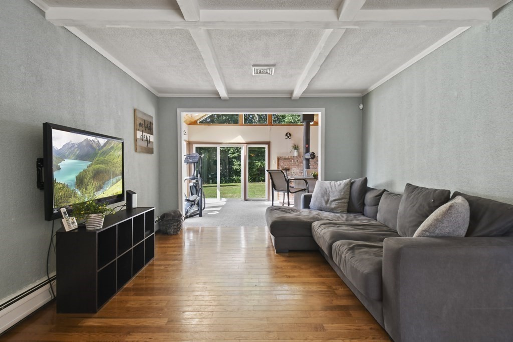 46 Amble Road Chelmsford, MA 01824 - Photo 5 of 38 Gallery Image 5