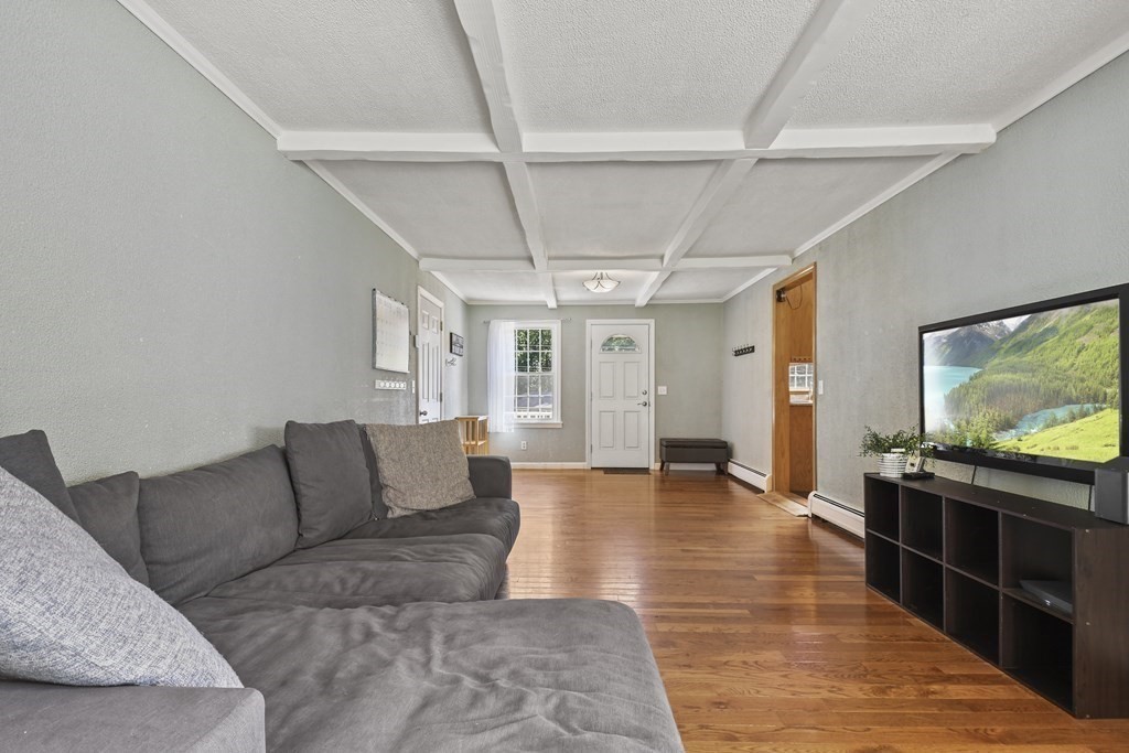 46 Amble Road Chelmsford, MA 01824 - Photo 7 of 38 Gallery Image 7