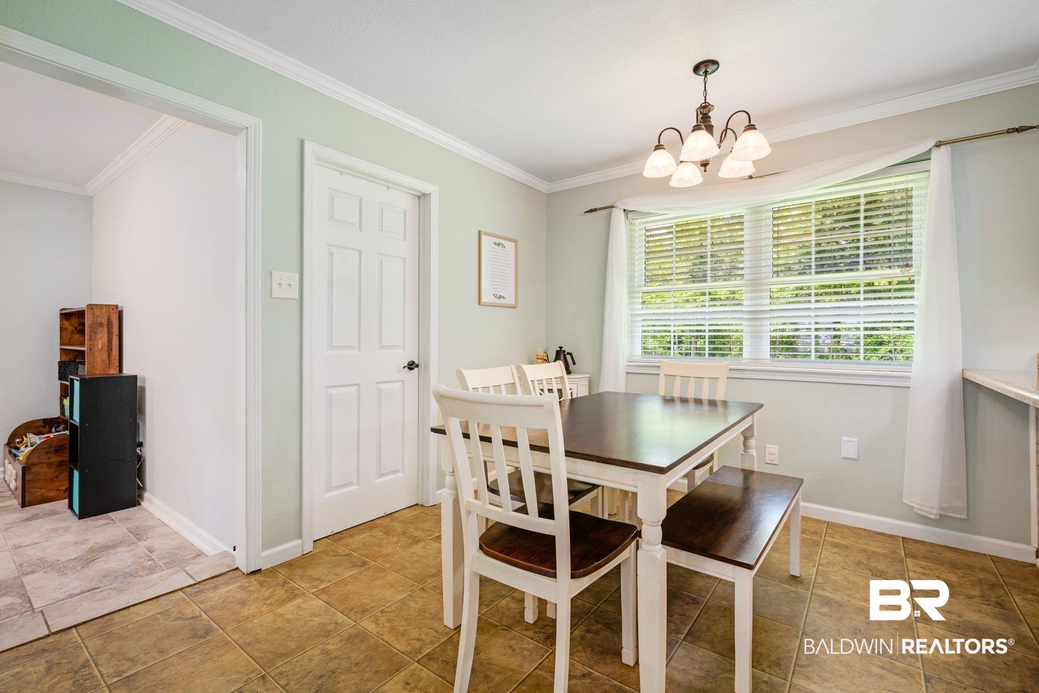 403 Vicks Lane Saraland, AL 36571 - Photo 5 of 28