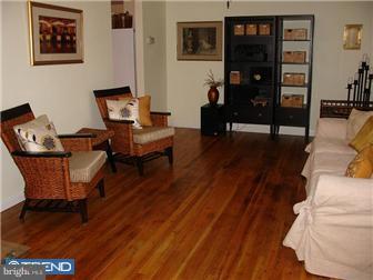 296 Dutch Neck Road East Windsor, NJ 08520 - Photo 5 of 11 Living Room
