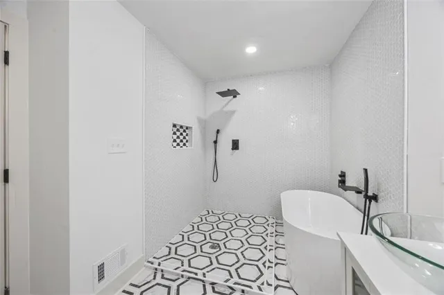 $464,999 | 6486 Aquila Drive, Morrow, GA 30260