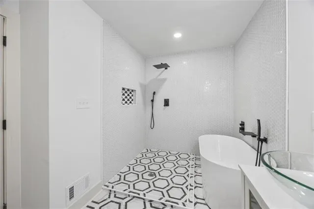 $464,999 | 6486 Aquila Drive, Morrow, GA 30260