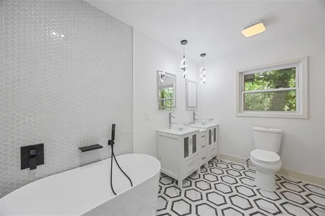 $464,999 | 6486 Aquila Drive, Morrow, GA 30260