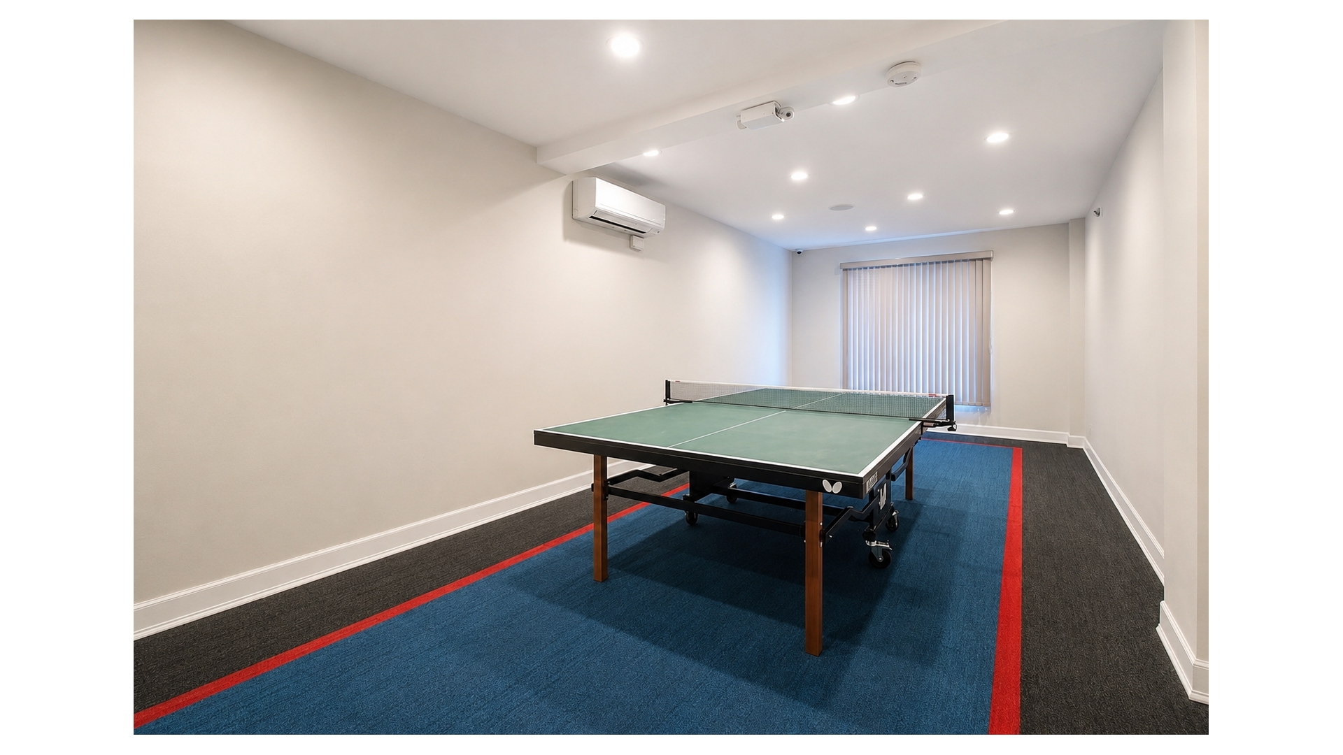 40 Brighton 1st Road, Unit 1A Brooklyn, NY 11235 - Photo 9 of 12 a room with wooden floor and furniture