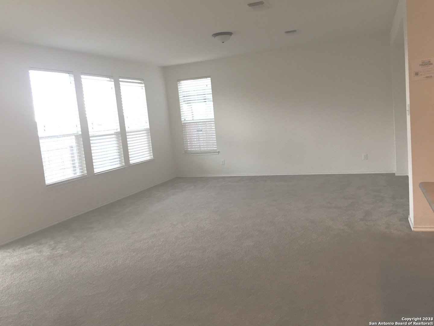 525 Granite Mist Universal City, TX 78148 - Photo 11 of 13 an empty room with windows
