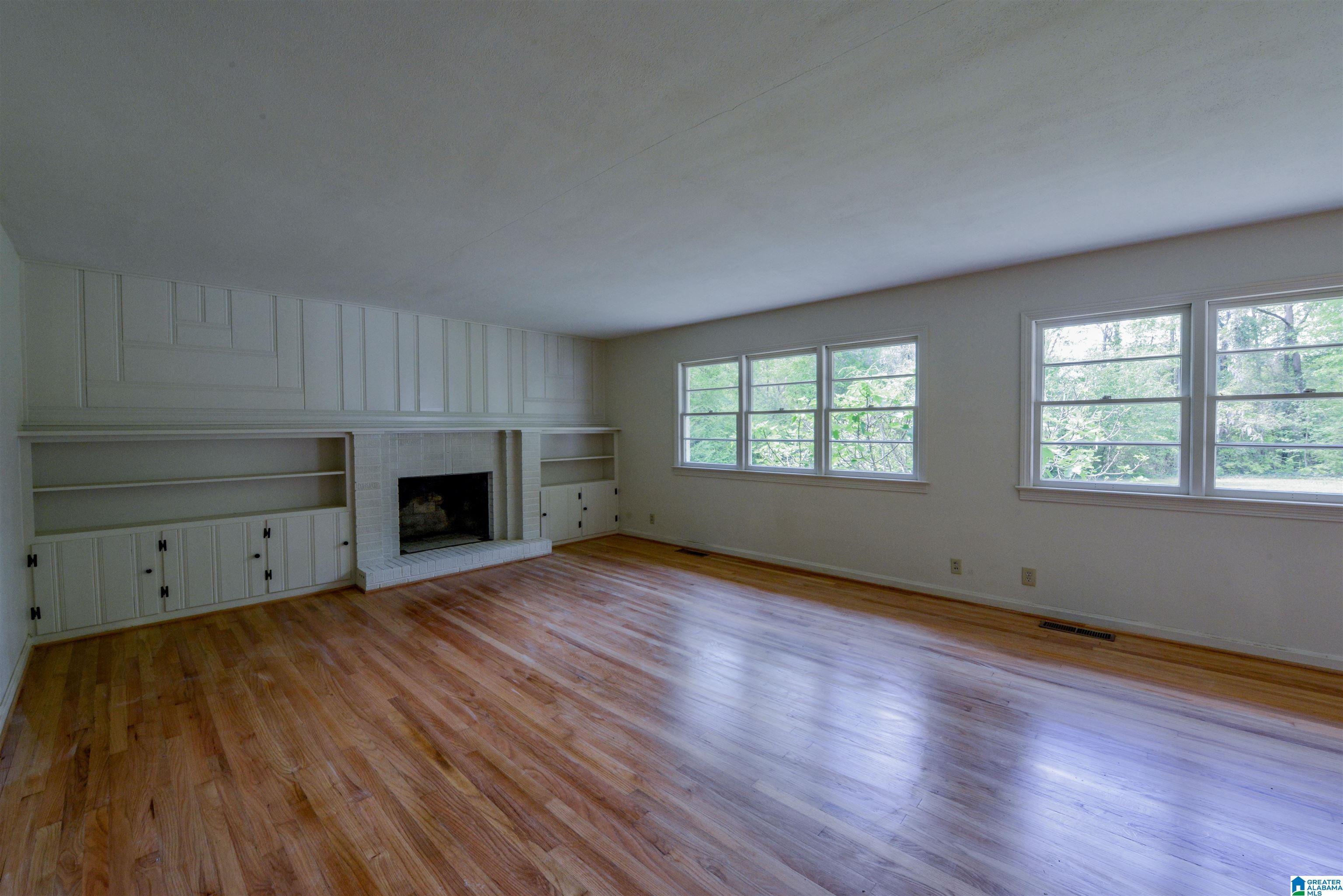 1929 Hargrove Road East Tuscaloosa, AL 35405 - Photo 5 of 18