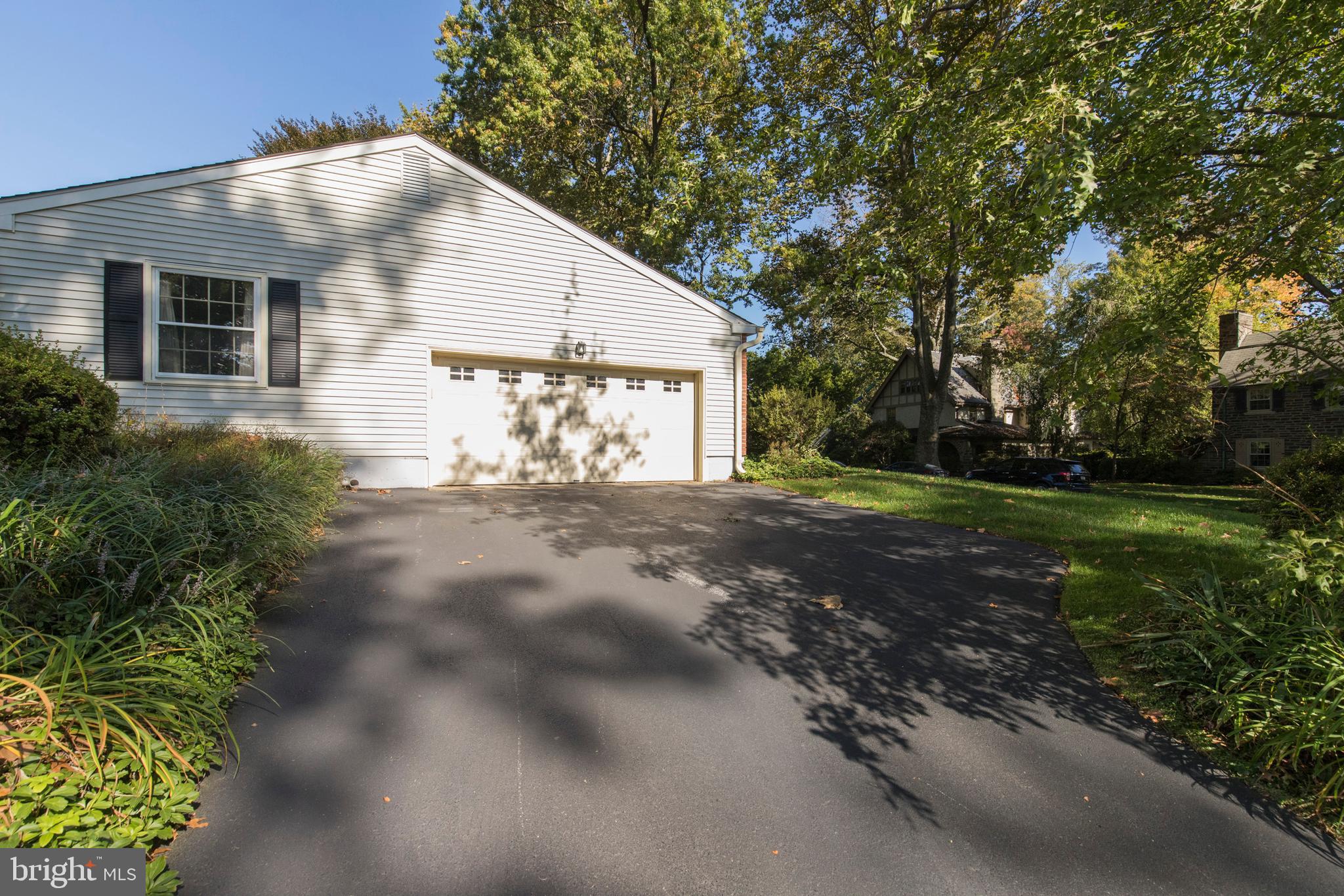 244 Shawnee Road Ardmore, PA 19003 - Photo 3 of 30