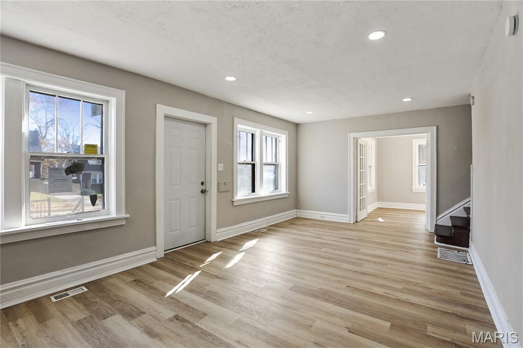 3601 Ridgedale Avenue St. Louis, MO 63121 - Photo 3 of 12