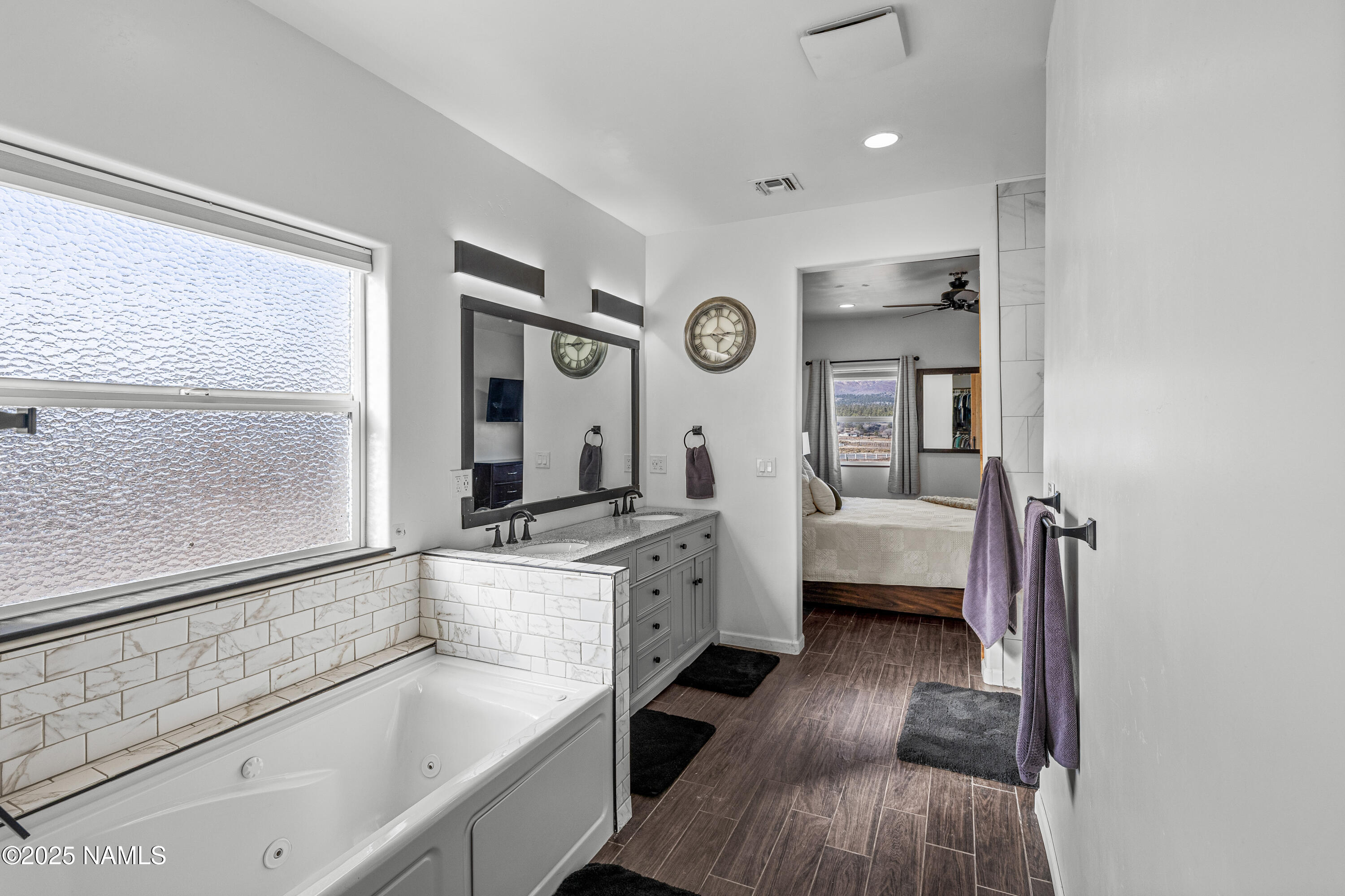 6770 North Rain Valley Road Flagstaff, AZ 86004 - Photo 13 of 28 Spacious primary bathroom