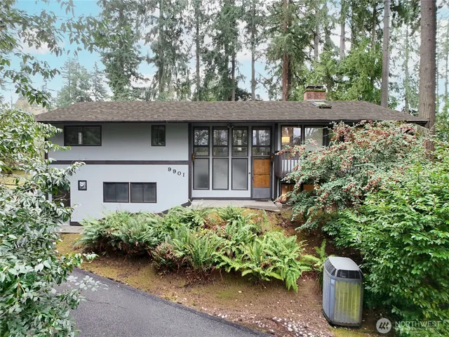 $2,399,850 | 9901 Northeast 32nd Street, Bellevue, WA 98004